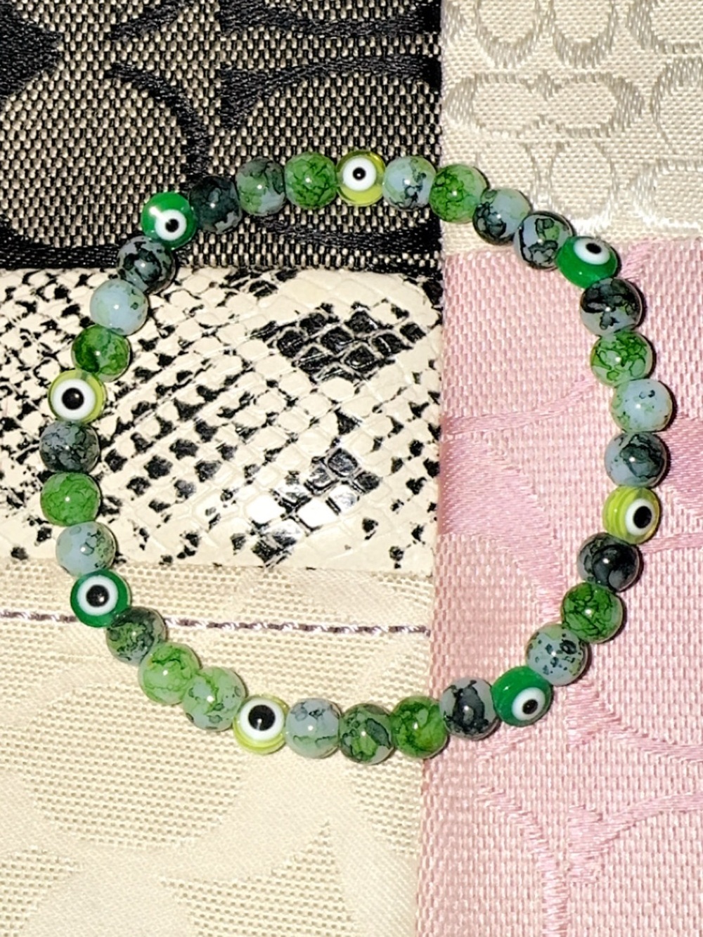 -Speckled- Green & Black, Green Evil Eye Beaded Stretch Bracelet🌿